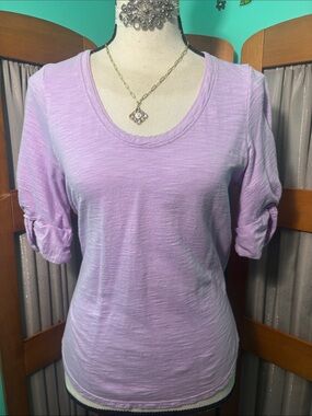 White House Black Market Lilac Scoop Neck Short Sleeve Top